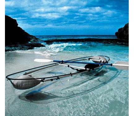 Travelettes » » The see-through canoe