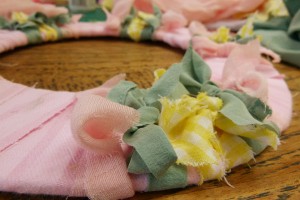 DIY Summer Wreath Fabric Scraps