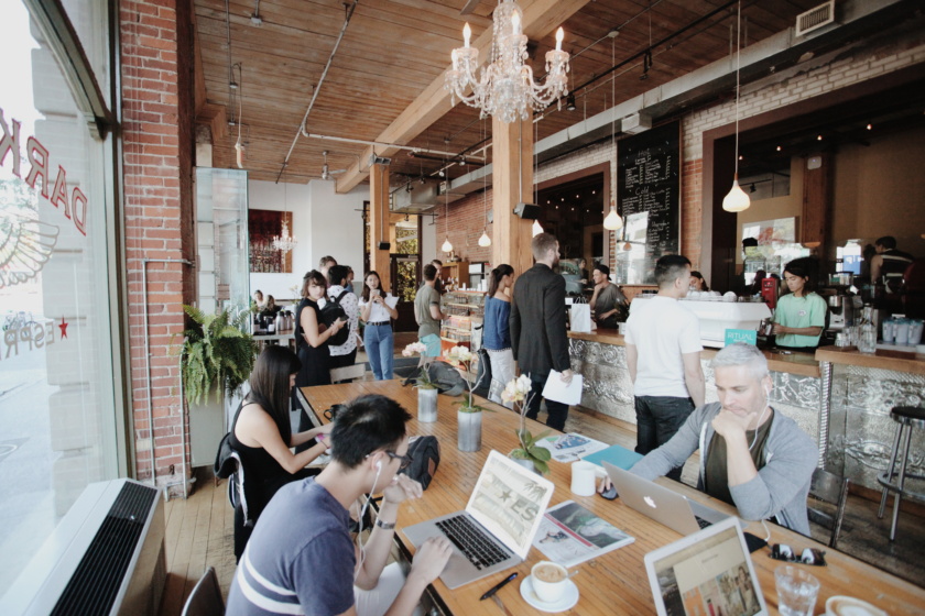 Bloggers and other digital nomads are always on the quest for great coffee shops that double up as work places. Here are 6 awesome coffee shops in Toronto.