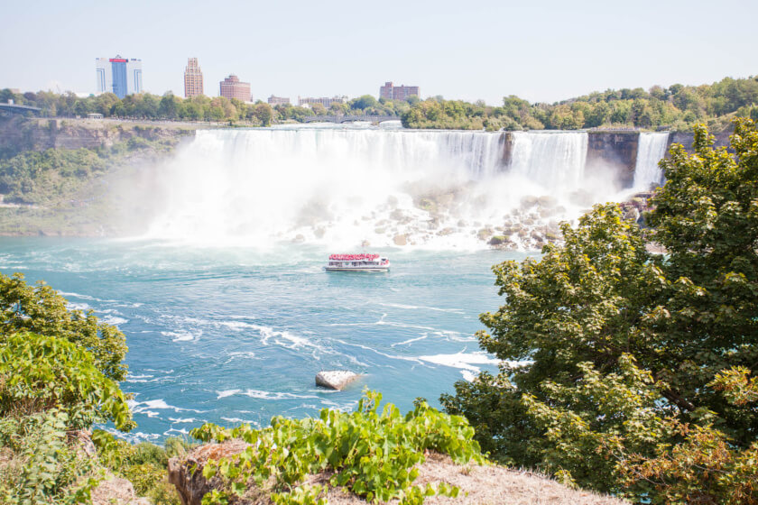 From the bustling streets of Toronto to the waters of Niagara Falls & Killarney Provincial Park; the Travelettes Itinerary for 10 days in Ontario covers it all!