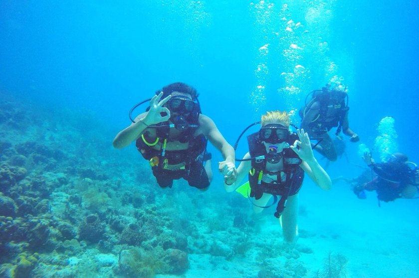 Couples who travel and blog: Sarah & James