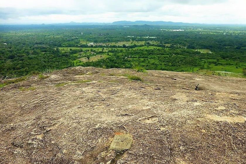 Sri Lanka is a great destination to do on a budget - especially because there are so many free things to do in Sri Lanka! Here are five of our favorites.