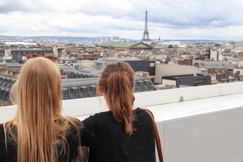 We asked a bunch of local ladies for their top tips in Paris - and tried them right away! This is how to explore Paris like a local.