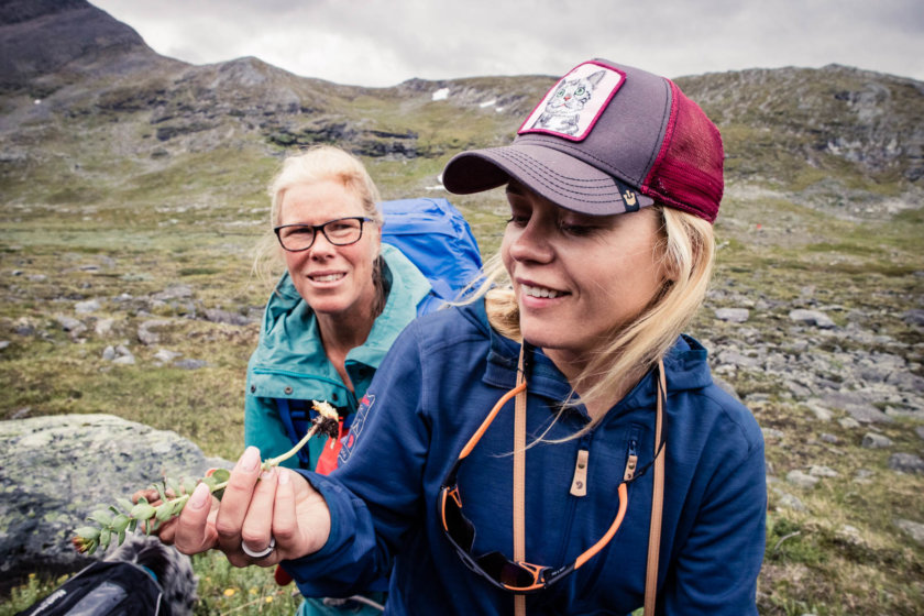 What happens when 16 women hike together through the Swedish wilderness? They become "Women on the Trail" and challenge what we considers as an "adventurer"!