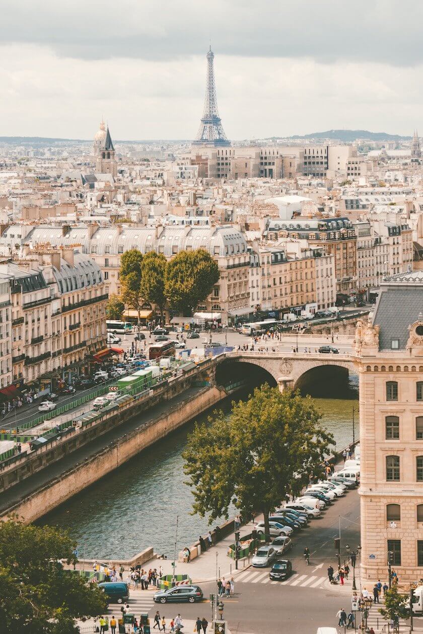 Moving to Paris? Read this.