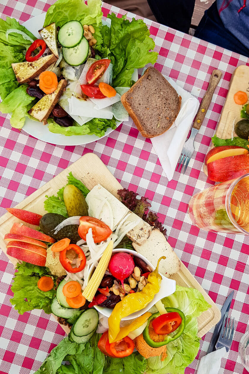 Vegan "brettljause" in Austria