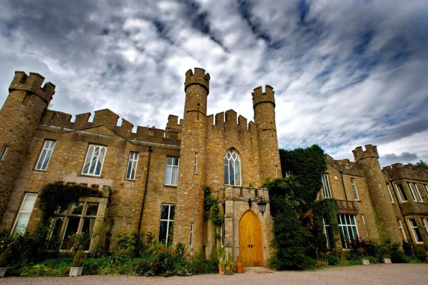 10 Airbnb’s Around The World We’re Lusting After