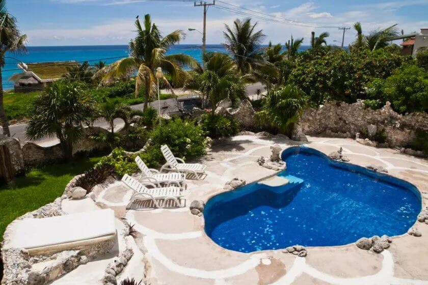 10 Airbnb’s Around The World We’re Lusting After