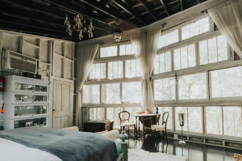 10 Airbnb’s Around The World We’re Lusting After