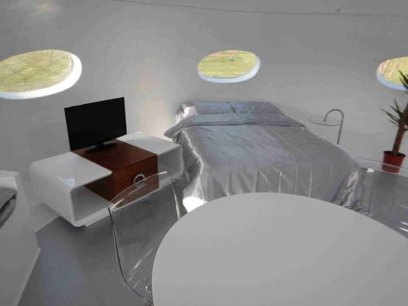 10 Airbnb’s Around The World We’re Lusting After