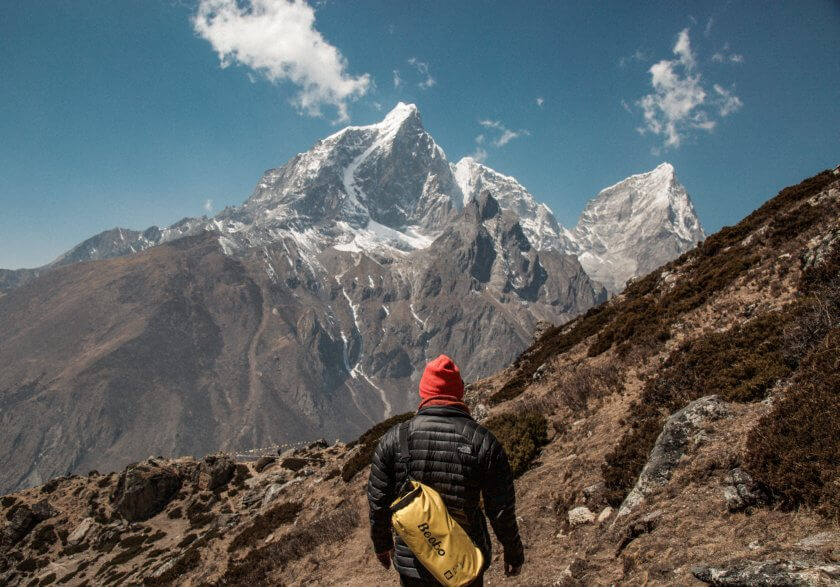 Hikers On Mt. Everest Now Have To Carry Their Own Poo – Here’s Why It’s A Great Idea