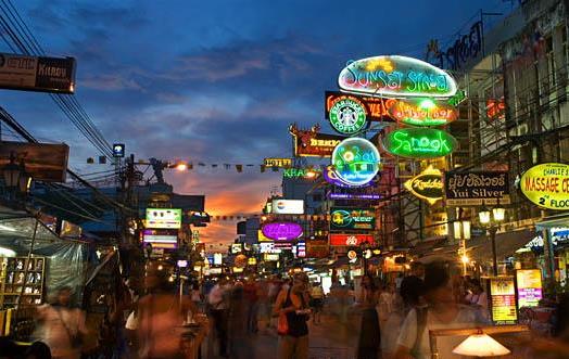 The Travelettes Guide to Surviving Khao San Road