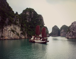 A Travelettes Guide to Cruising Ha Long Bay