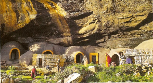 4.Kome Cave Dwellings