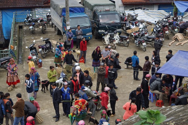 The Sunday market in Bac Ha, Vietnam - Liv Clarke 5