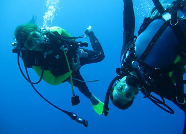 7 Scuba Diving Myths busted