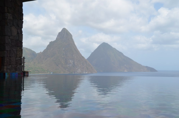 Beginners Guide to Saint Lucia - Lia Pack - Travelettes - Piton 3