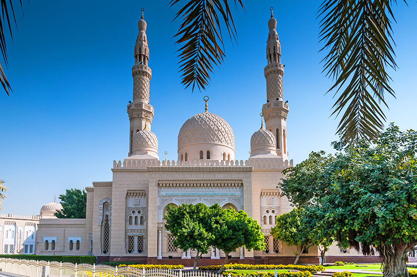7 Things to do in Dubai on a Layover - Grand Mosque