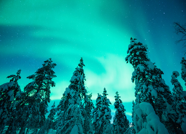 Frozen in Finland - A Travelette Plays Elsa