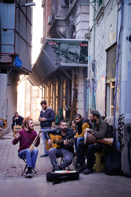 Istanbul Street Musicians Refugee Crisis