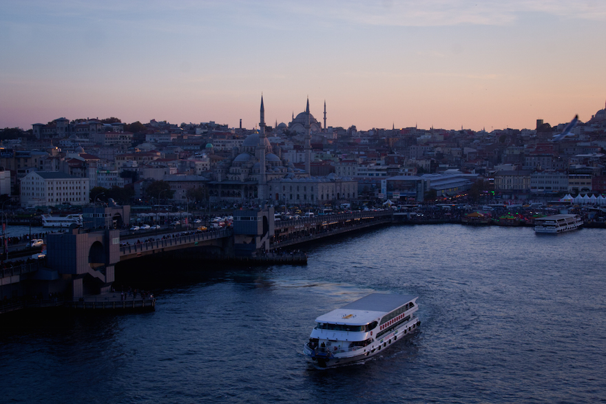Istanbul View Sunset Refugee Crisis Travel