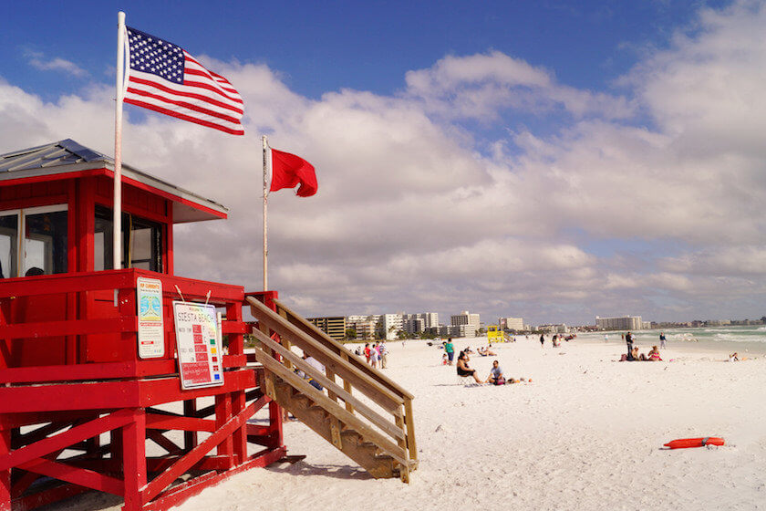 No need to leave the country in order to escape the winter chill! Here are our favourite US American beaches for your next staycation.