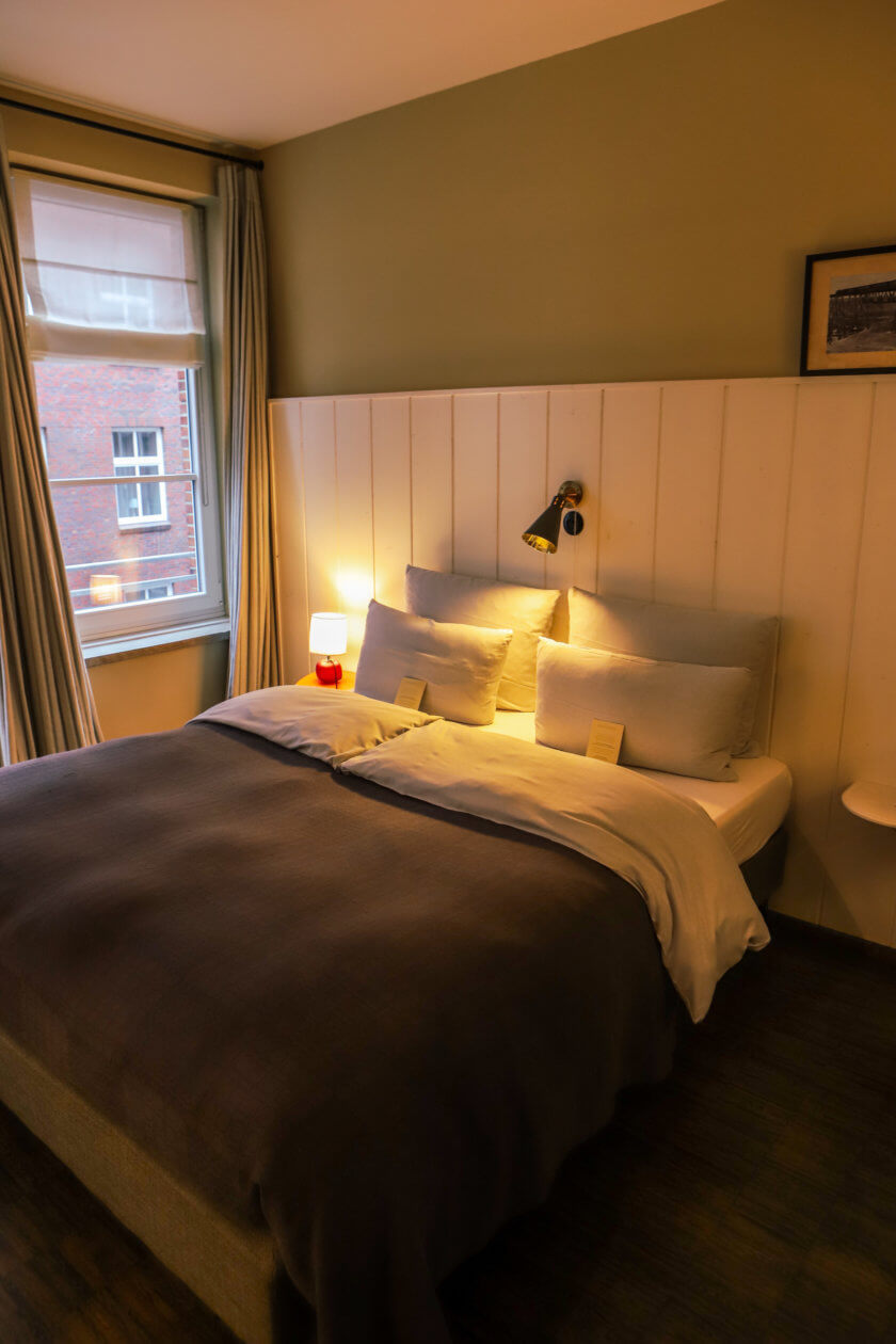Are You Obsessed with Mad Men? You Have to See This Hotel