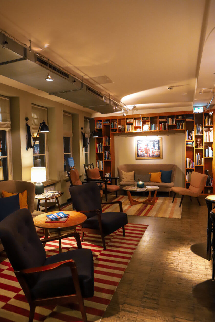Are You Obsessed with Mad Men? You Have to See This Hotel