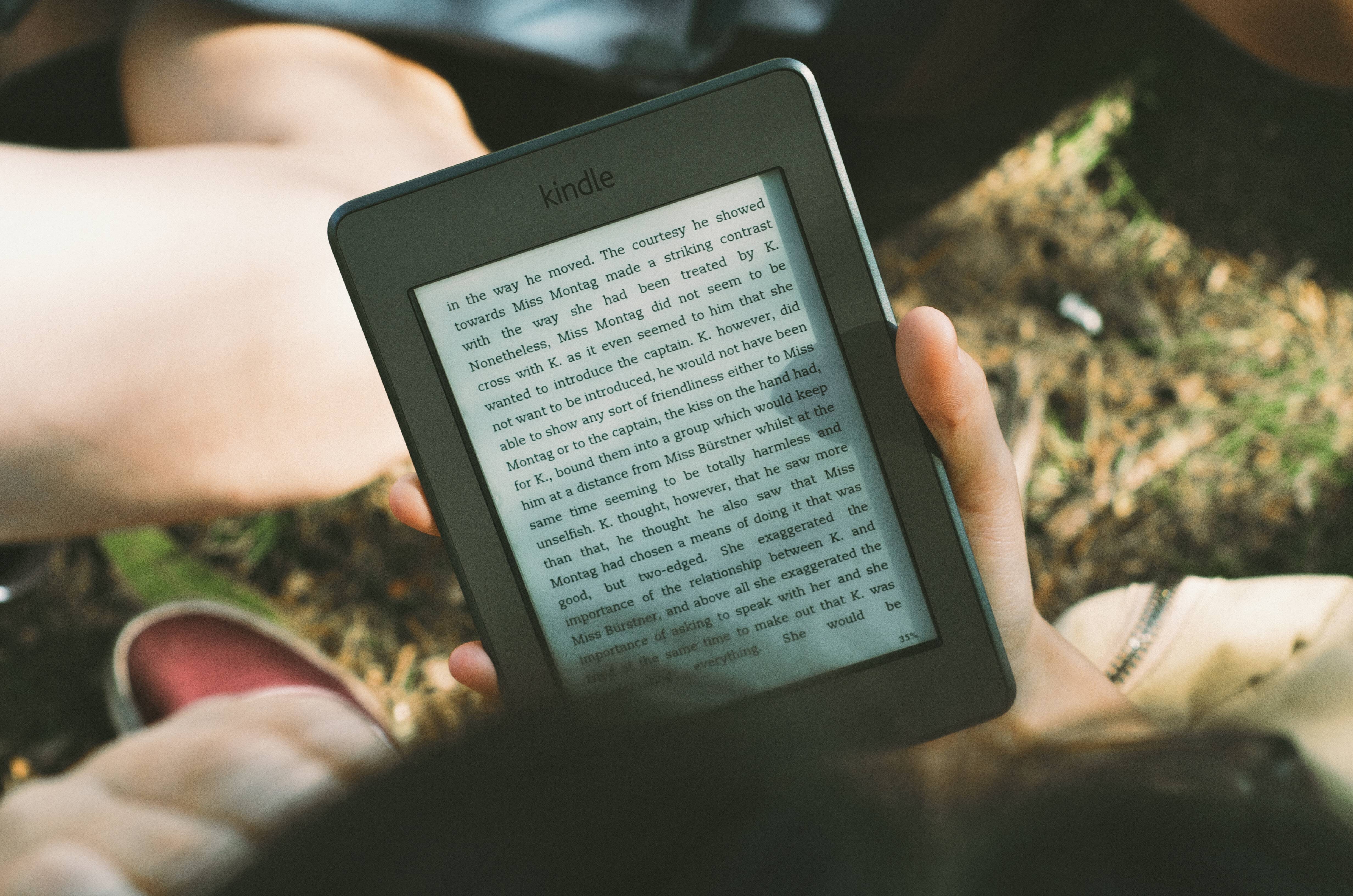 Kindle or Books? A book lover’s battle